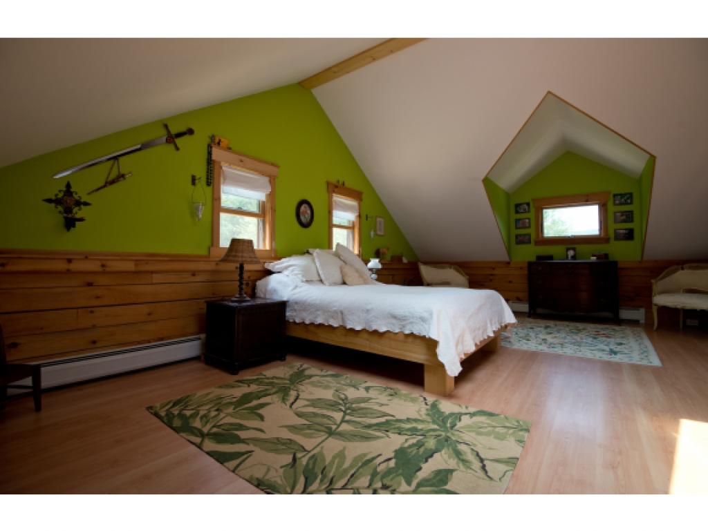 860 East Lake Road Ludlow, VT 05149 - Photo 8 of 27