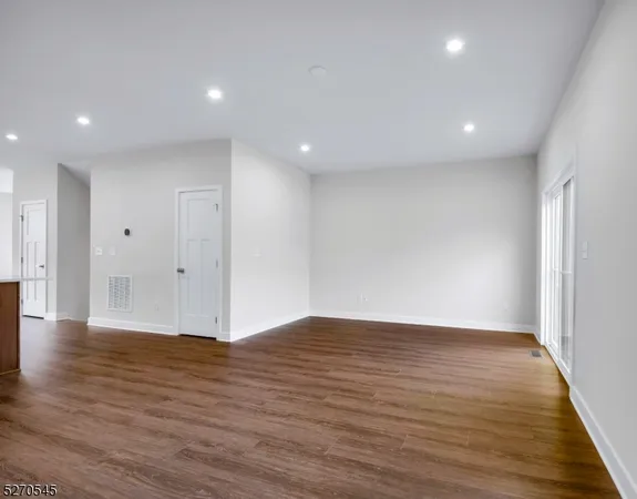 $3,800 | 19 Peckwell Street, Budd Lake, NJ 07828
