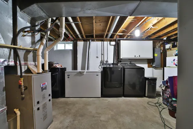 $214,900 | 401 North Jefferson Avenue, Sebeka, MN 56477