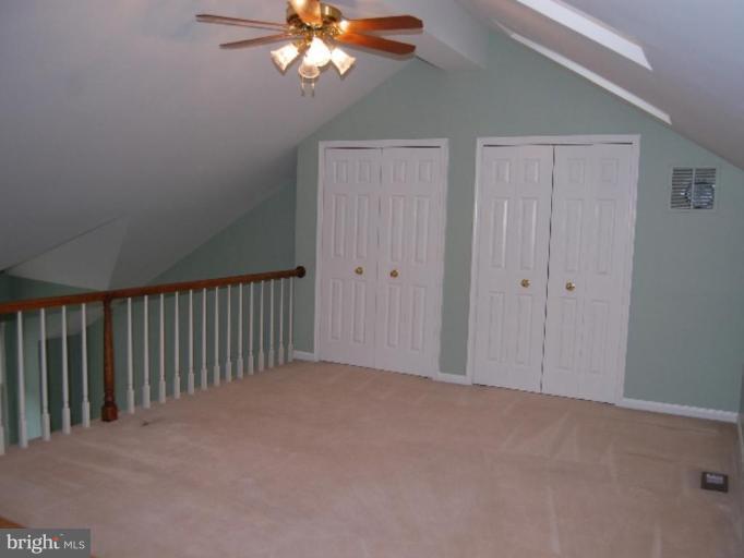 1385 Heritage Oak Way Reston, VA 20194 - Photo 17 of 17 Loft