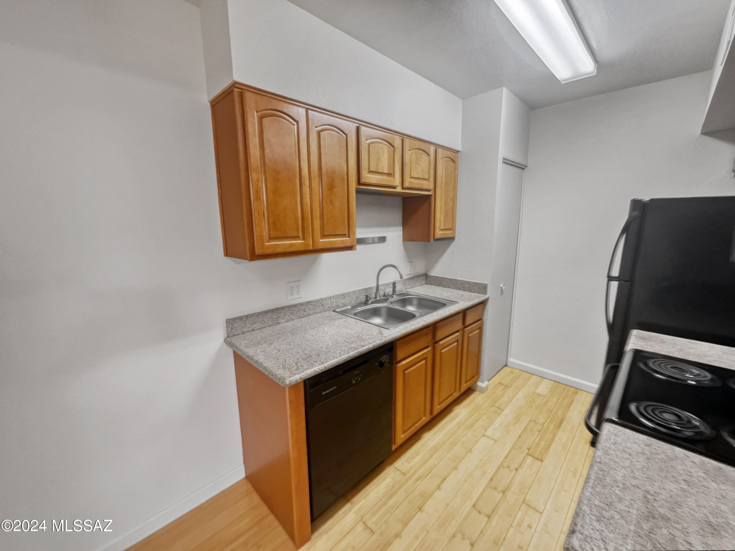 3357 North Country Club Road, Unit 14 Tucson, AZ 85716 - Photo 11 of 18 Gallery Image 11