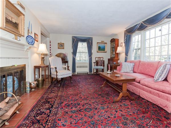 75 Lawson Road Winchester, MA 01890 - Photo 4 of 19 Gallery Image 4