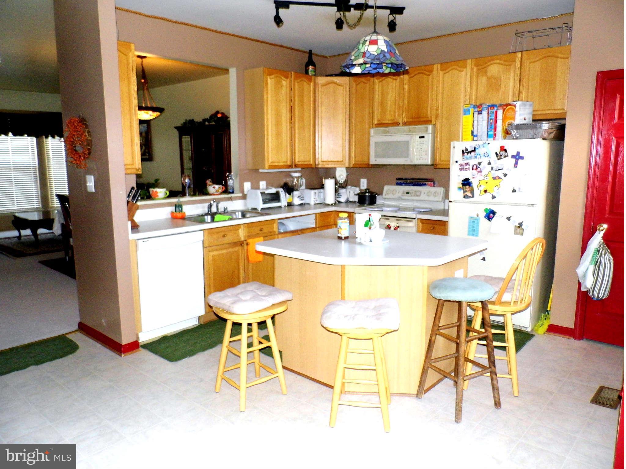 2483 Lakeside Drive Frederick, MD 21702 - Photo 2 of 18 Kitchen