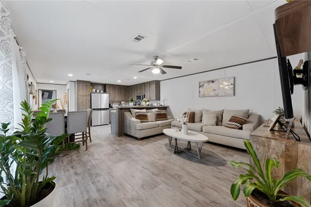 $1,400 | 863 Road 5252 Cleveland Tx 77327, Cleveland, TX 77327