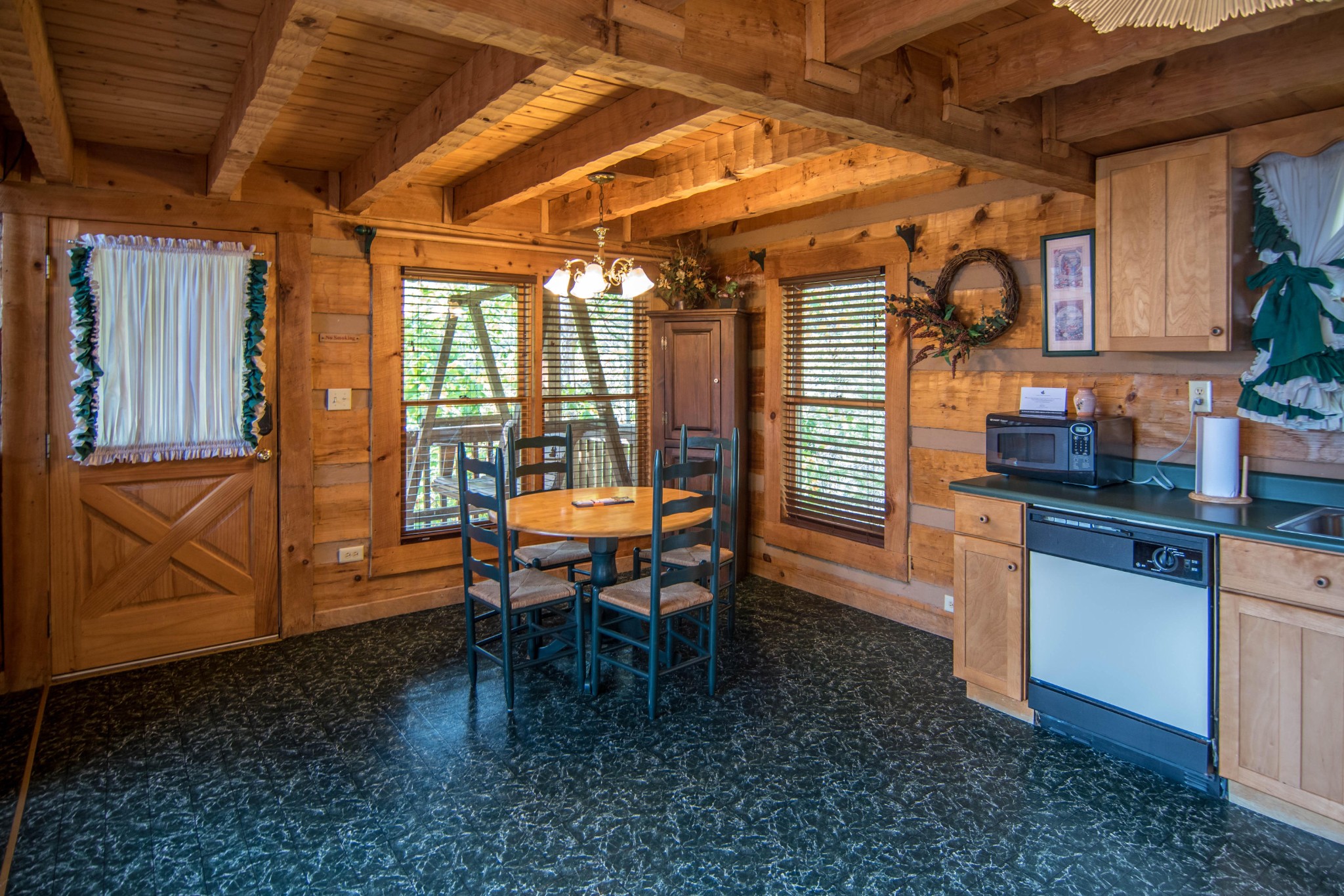2094 Bluff Mountain Road Sevierville, TN 37876 - Photo 9 of 15