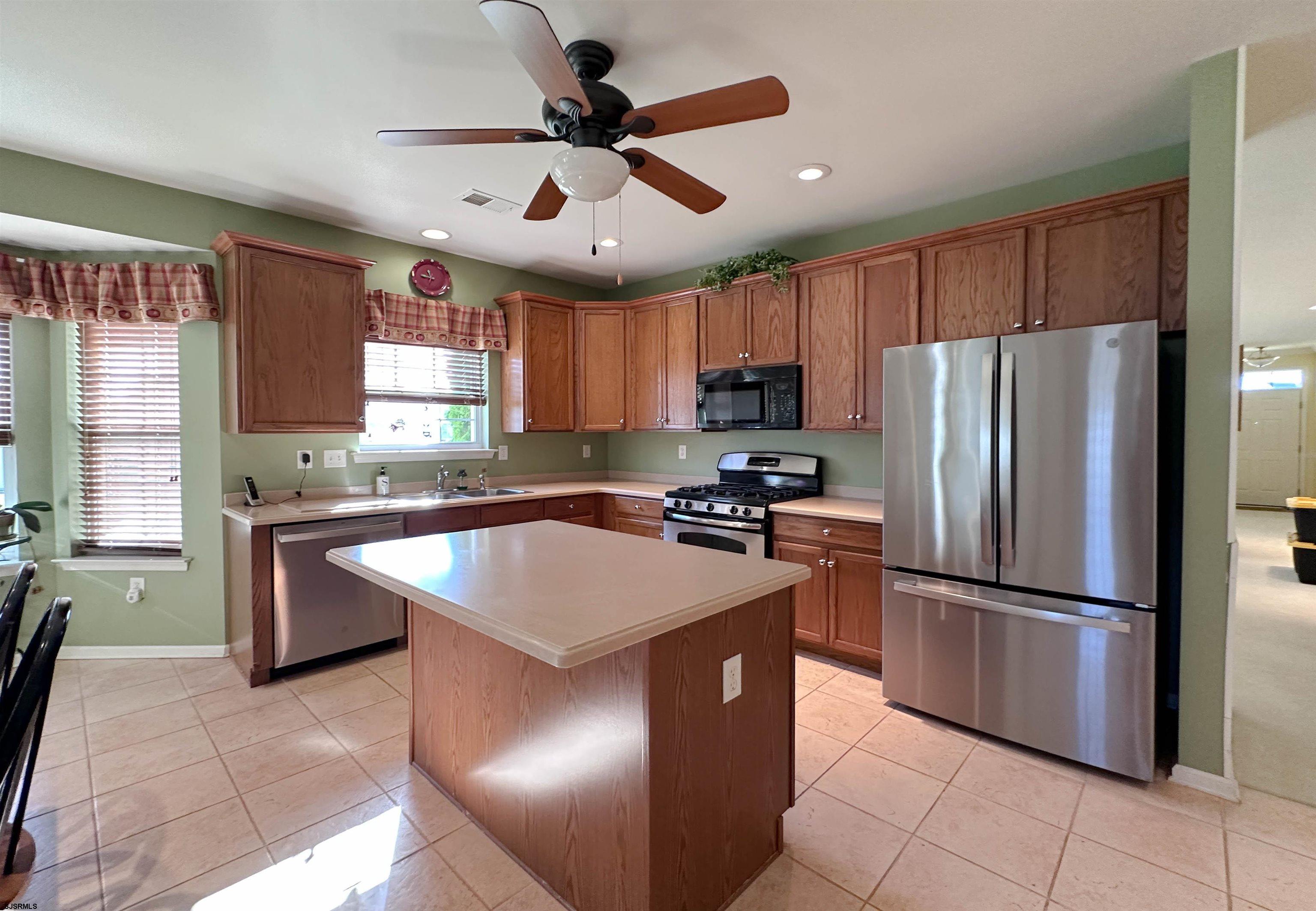 13 Butler Road Egg Harbor Township, NJ 08234 - Photo 10 of 28 Gallery Image 10