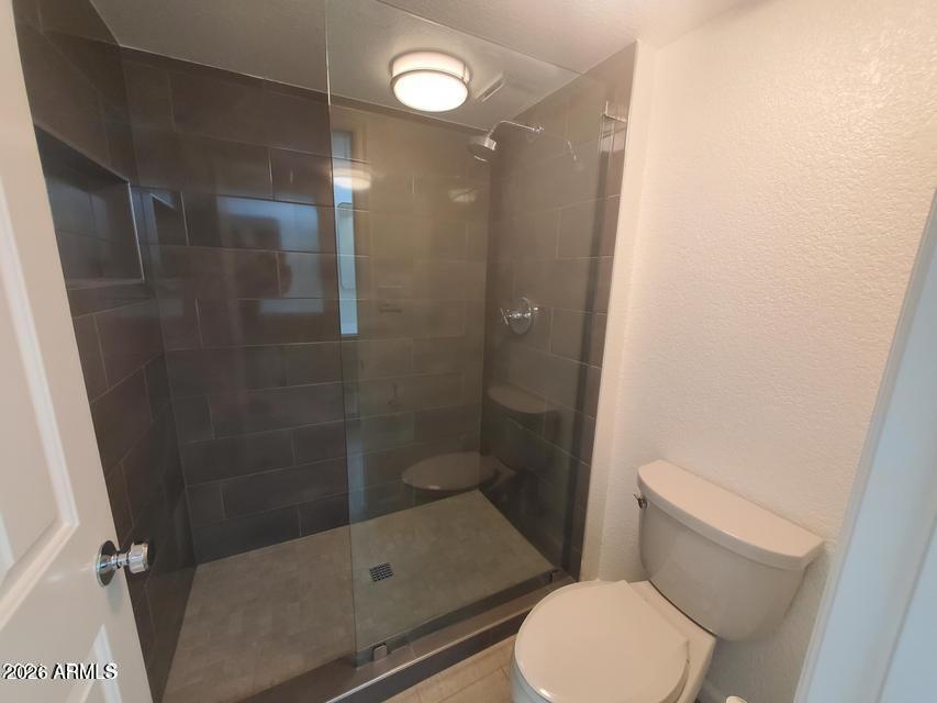 4200 North Miller Road, Unit 405 Scottsdale, AZ 85251 - Photo 2 of 12 Bathroom2