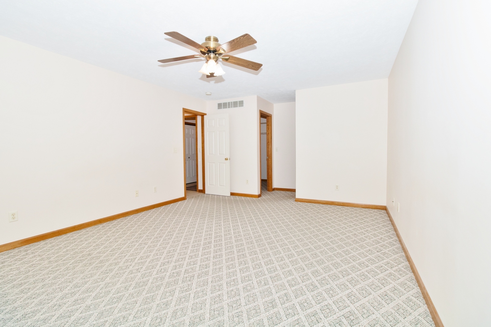 1708 Beech Street Normal, IL 61761 - Photo 17 of 48