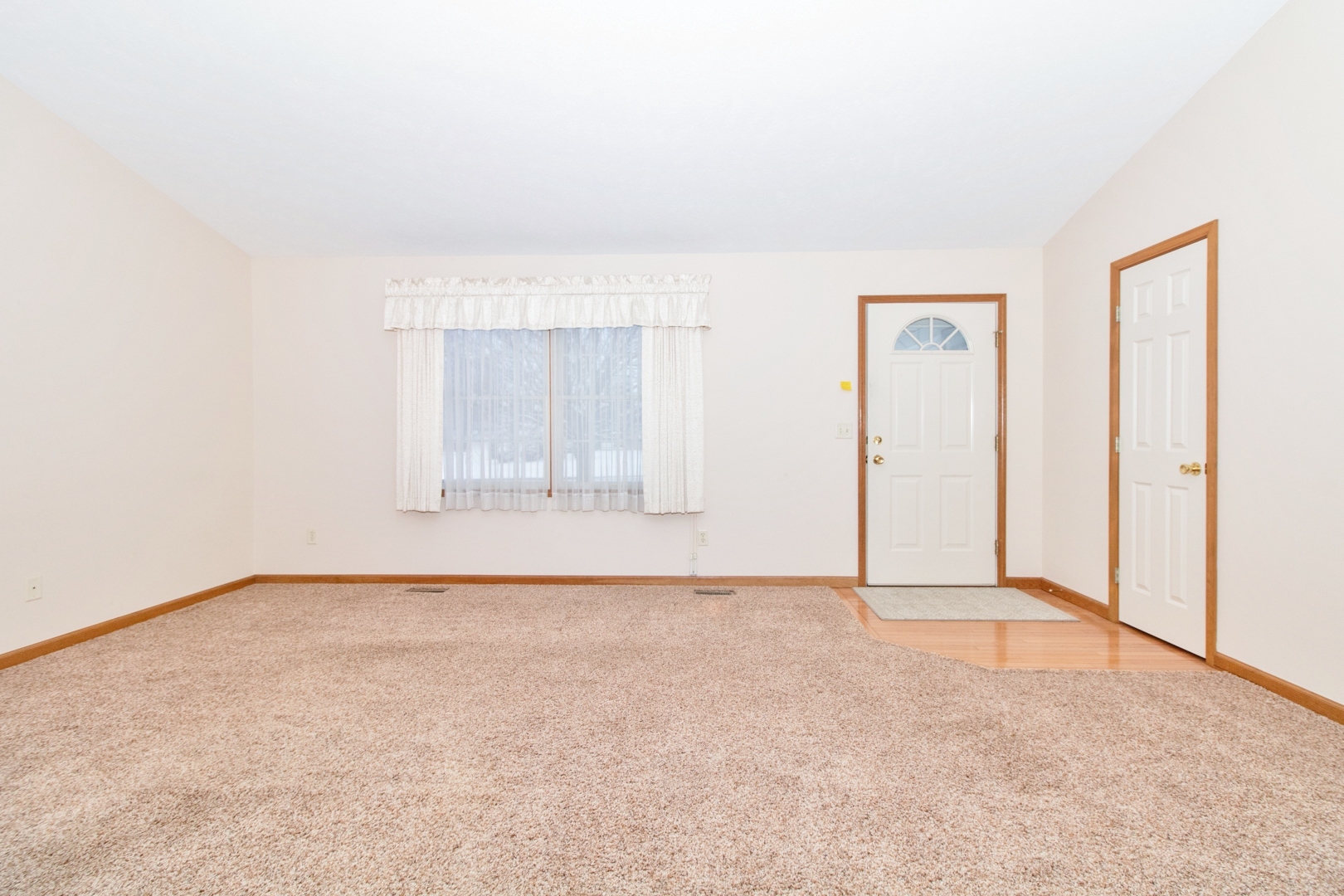 1708 Beech Street Normal, IL 61761 - Photo 6 of 48