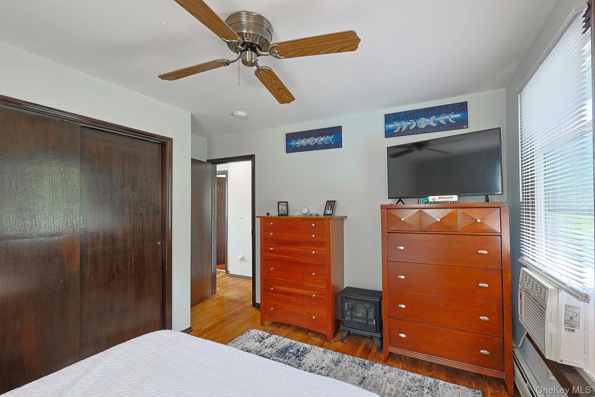 678 Prosperous Valley Road Middletown, NY 10940 - Photo 21 of 33 second floor third room