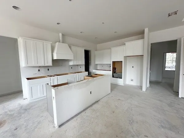 $599,990 | Undisclosed Address, Rockport, TX 78382