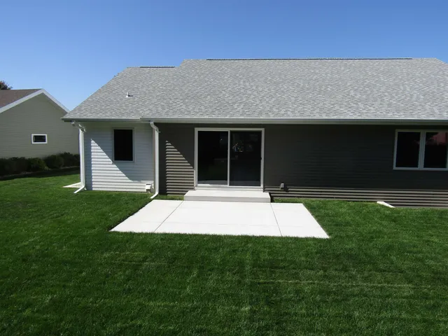 $499,900 | 4802 Sumpter Drive, Milton, WI 53563