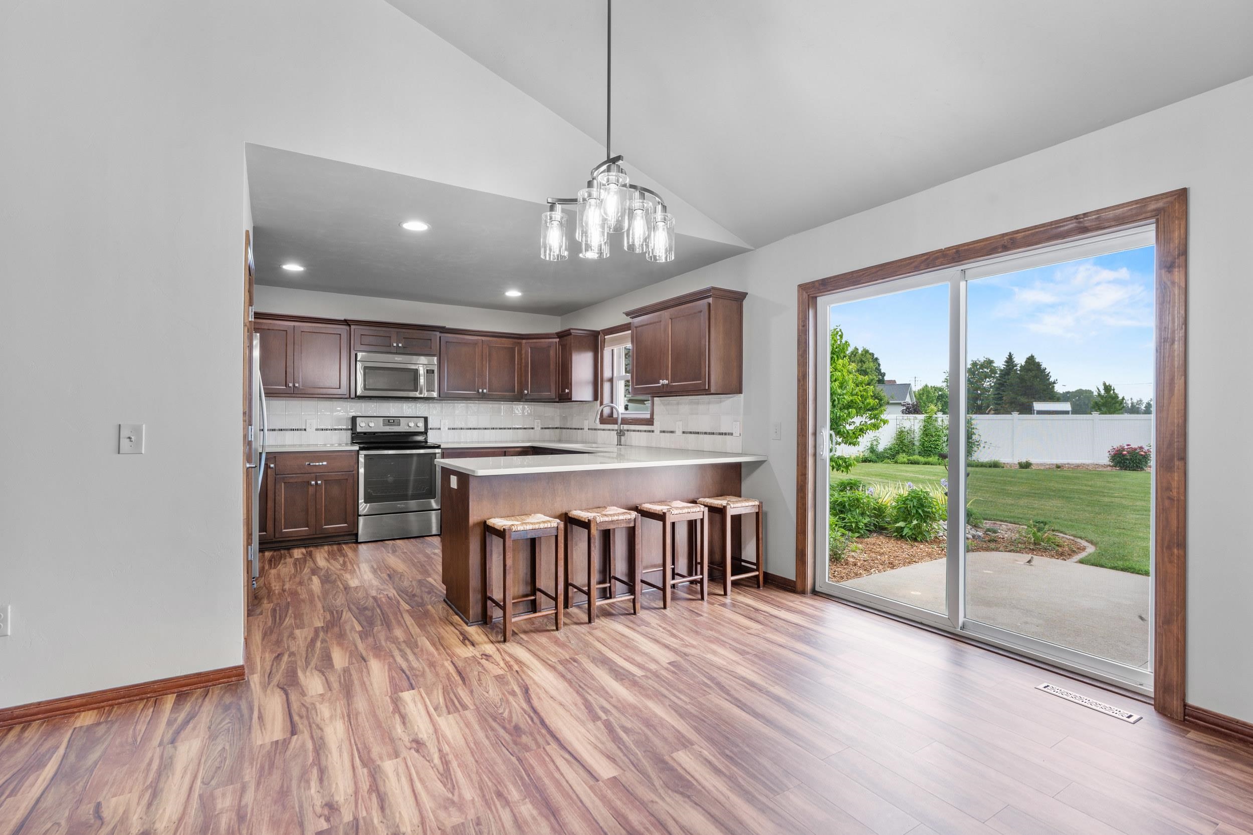 5111 North Gala Court Appleton, WI 54913 - Photo 10 of 43