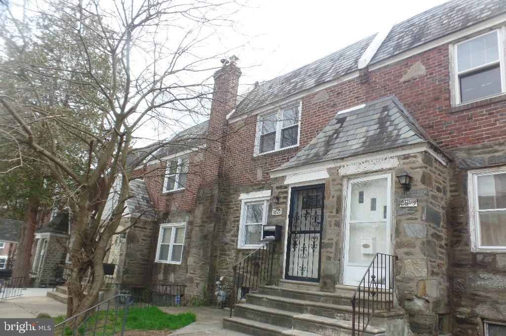 6822 Radbourne Road Upper Darby, PA 19082 - Photo 1 of 30