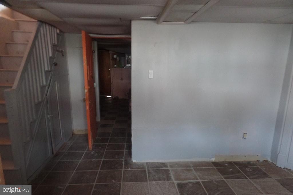 6822 Radbourne Road Upper Darby, PA 19082 - Photo 15 of 30