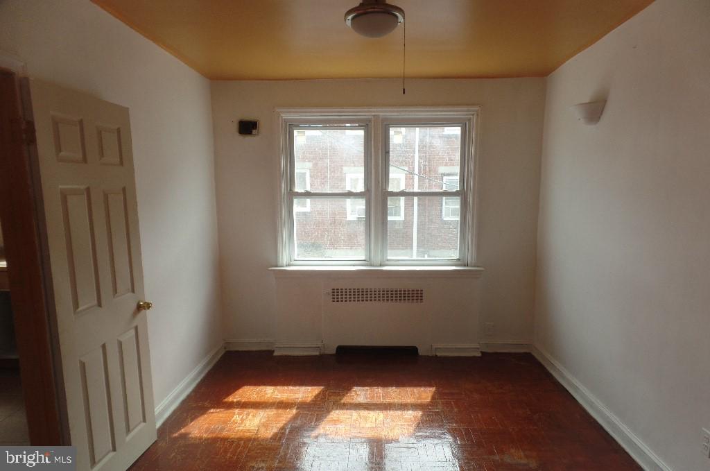 6822 Radbourne Road Upper Darby, PA 19082 - Photo 7 of 30