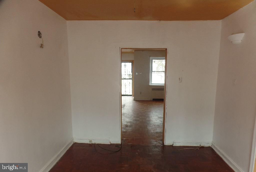 6822 Radbourne Road Upper Darby, PA 19082 - Photo 8 of 30