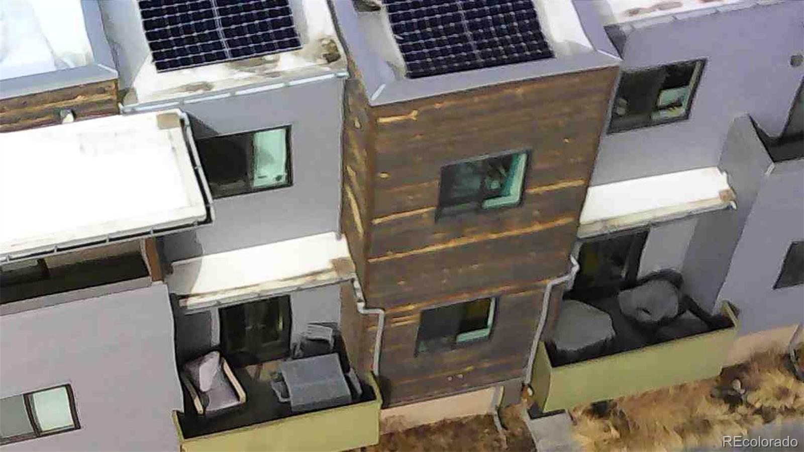 2530 28th Street, Unit 118 Boulder, CO 80301 - Photo 28 of 30 a close view of a fireplace and washing machine