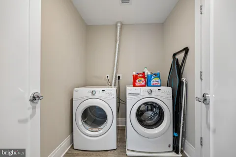 $1,590,000 | 930 Rose Avenue, Unit 2001, Rockville, MD 20852