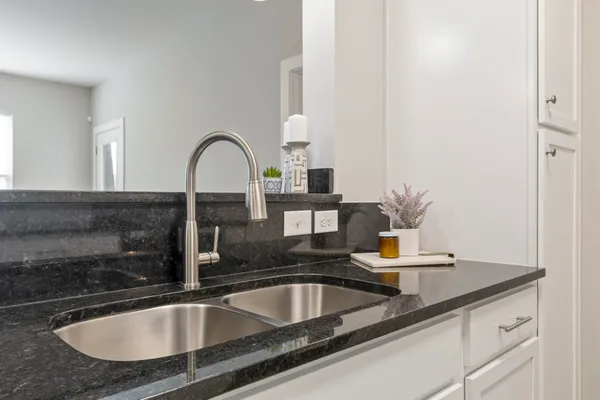 a close view of sink and tap