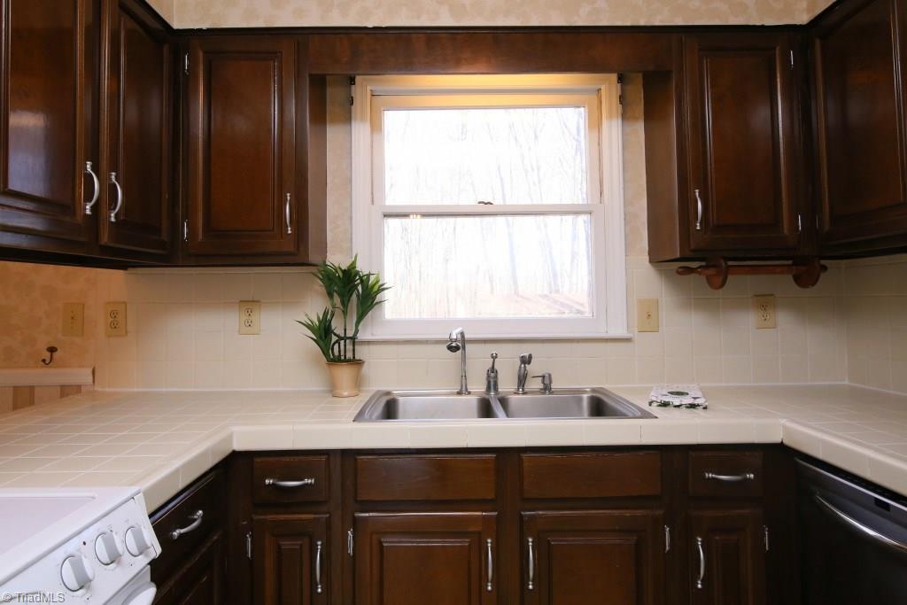 621 Boyd Road Reidsville, NC 27320 - Photo 14 of 30 Gallery Image 14