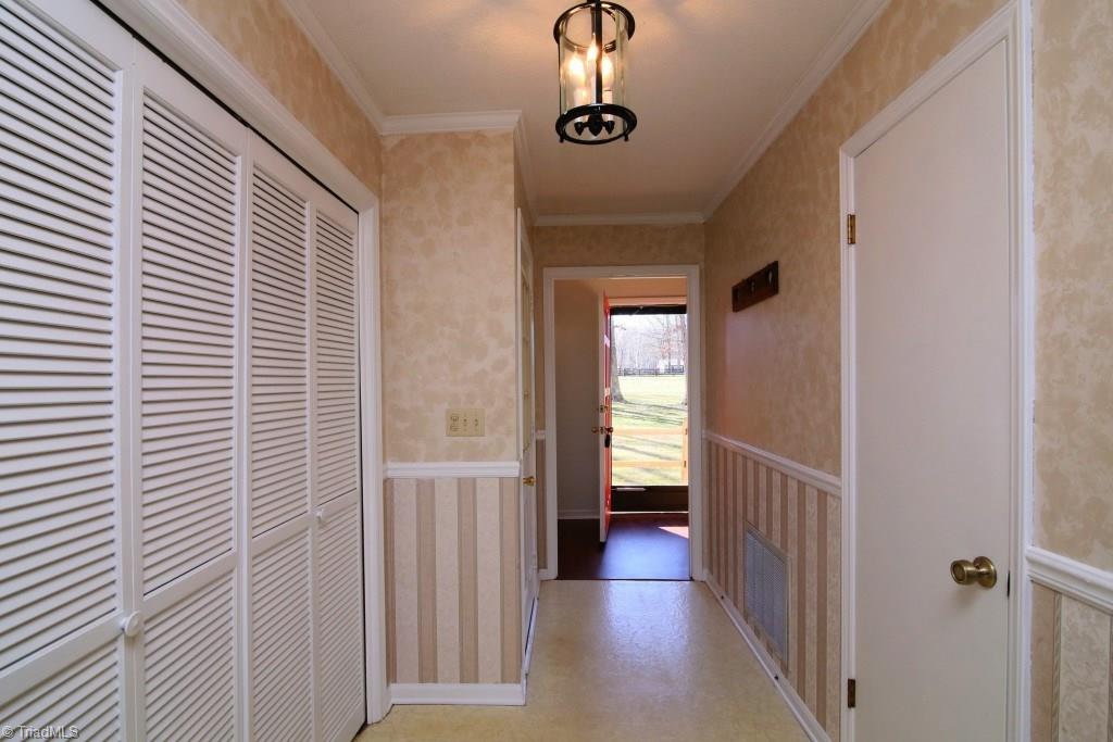 621 Boyd Road Reidsville, NC 27320 - Photo 4 of 30 Gallery Image 4