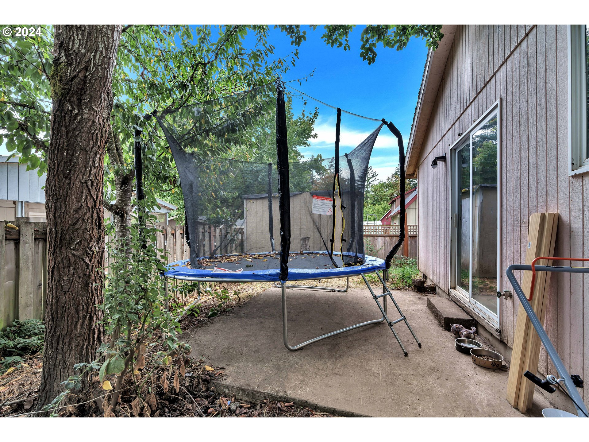 325 Cosmo Street Lafayette, OR 97127 - Photo 23 of 29 a house view with a bench