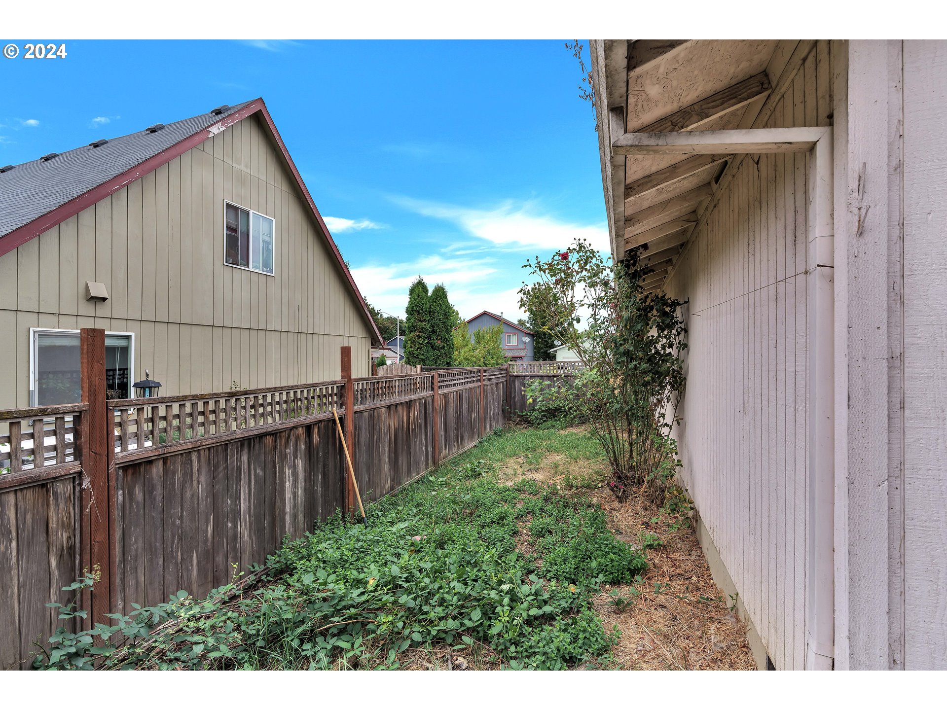 325 Cosmo Street Lafayette, OR 97127 - Photo 27 of 29 a house view with a backyard space