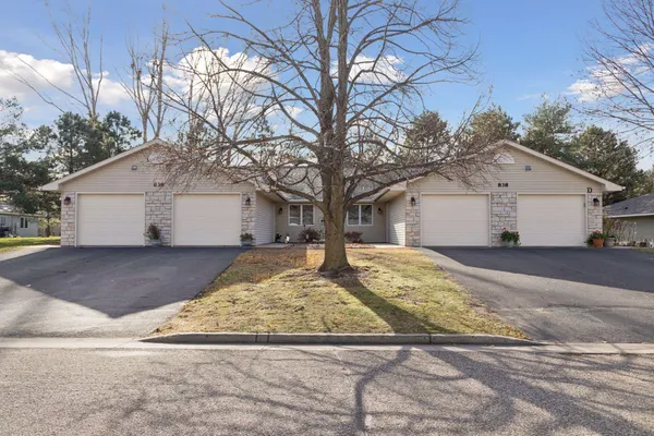 $839,500 | 838 Highview Drive, New Richmond, WI 54017