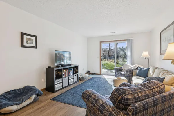 $839,500 | 838 Highview Drive, New Richmond, WI 54017