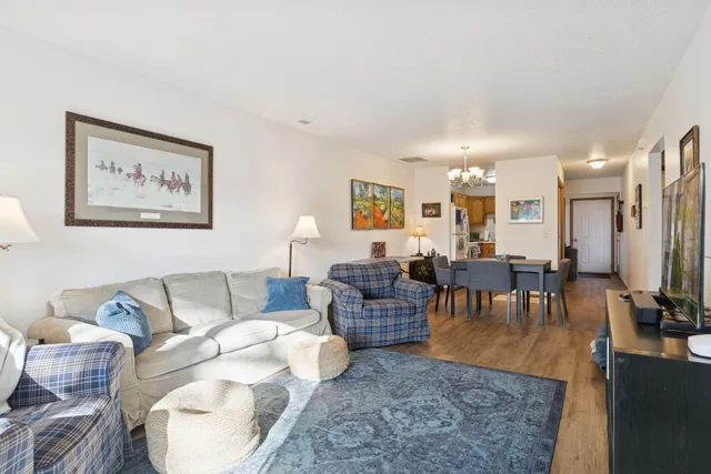 $875,000 | 838 Highview Drive, New Richmond, WI 54017