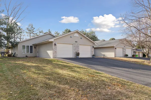 $839,500 | 838 Highview Drive, New Richmond, WI 54017