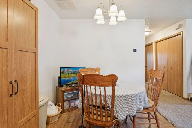 $875,000 | 838 Highview Drive, New Richmond, WI 54017