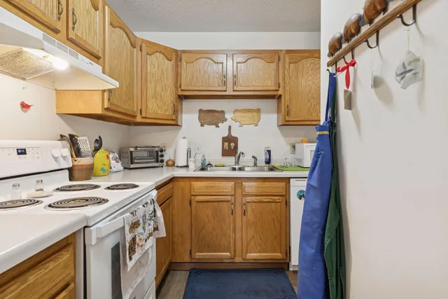 $875,000 | 838 Highview Drive, New Richmond, WI 54017