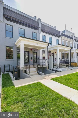 $550,000 | 426 Manor Place Northwest, Unit 1, Washington, DC 20010