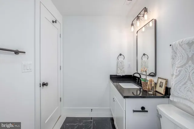 $550,000 | 426 Manor Place Northwest, Unit 1, Washington, DC 20010