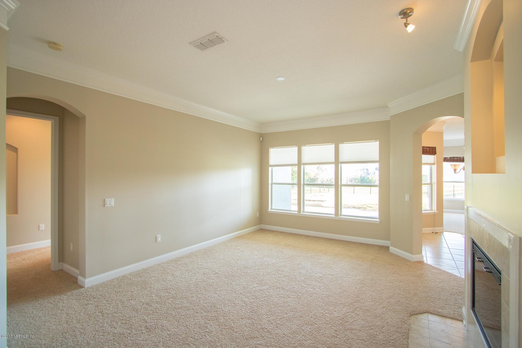 604 Rothmoor Lane St. Johns, FL 32259 - Photo 8 of 40 Living Room