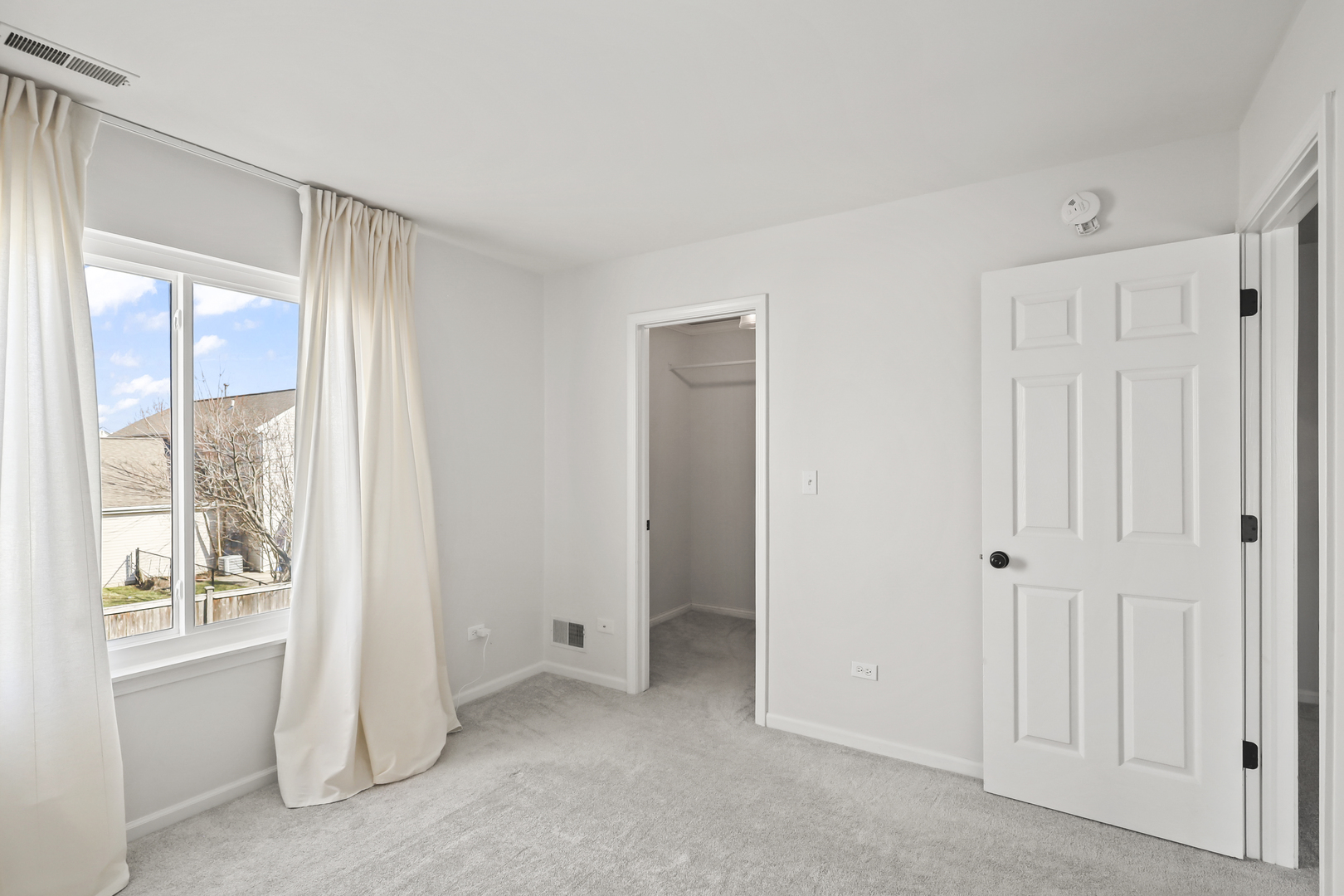 2420 Roxbury Lane Montgomery, IL 60538 - Photo 20 of 25 a view of room with window