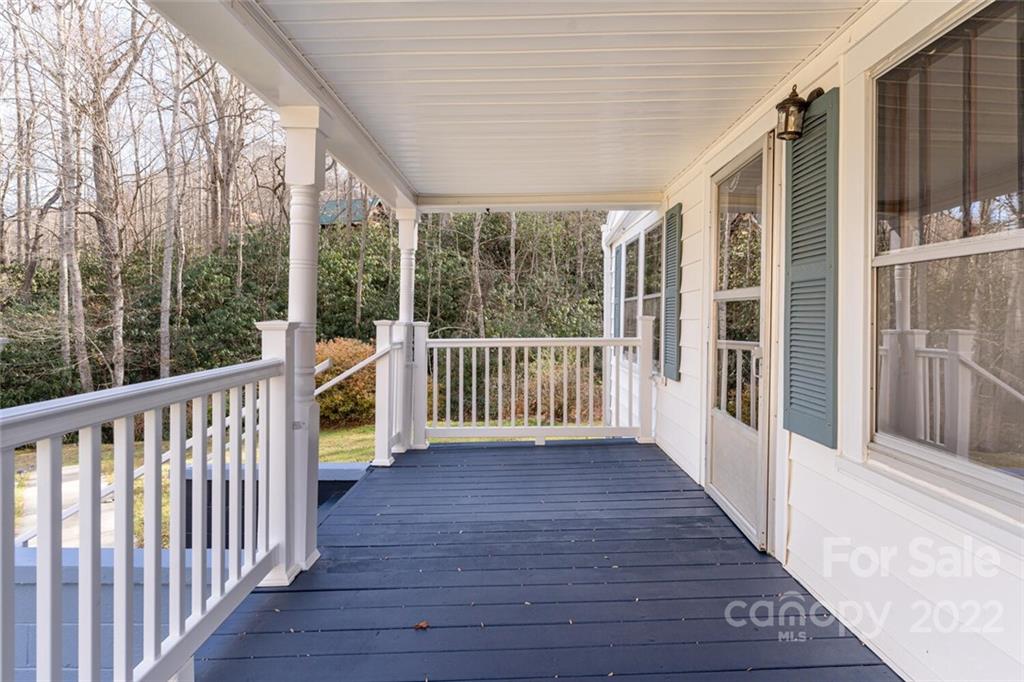 367 Warren Creek Road Candler, NC 28715 - Photo 4 of 40 Gallery Image 4