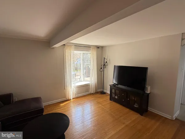 $419,900 | 431 North Forklanding Road, Maple Shade, NJ 08052