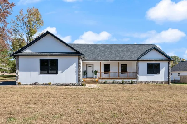 $385,000 | 50 Sonoma Drive, Fayetteville, TN 37334