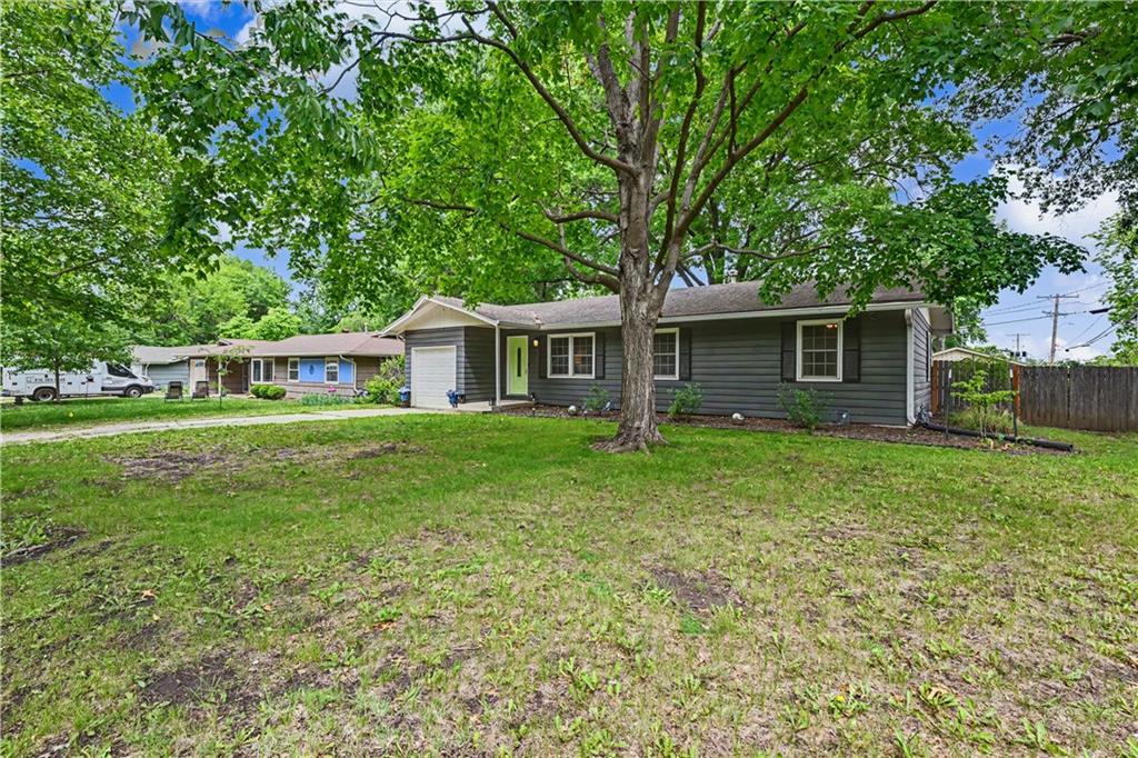 2220 Learnard Avenue Lawrence, KS 66046 - Photo 2 of 37