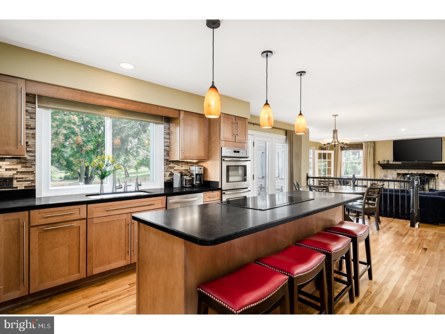 2 Fox Run Road Pennington, NJ 08534 - Photo 3 of 25