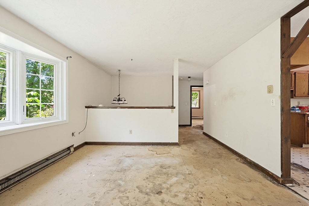 59 Borkum Road Spencer, MA 01562 - Photo 7 of 35 Gallery Image 7