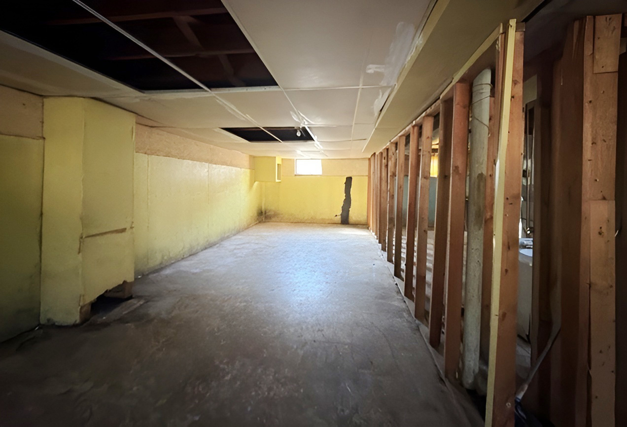 249 Eddy Street Chicago Heights, IL 60411 - Photo 9 of 10 a view of hallway with stairs