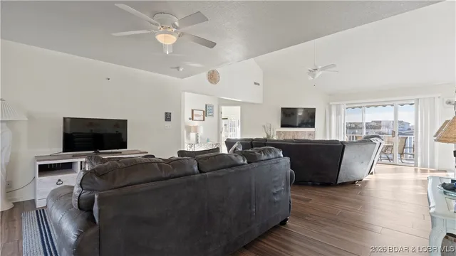 $425,000 | 344 Regatta Bay Drive, Unit 4D, Lake Ozark, MO 65049