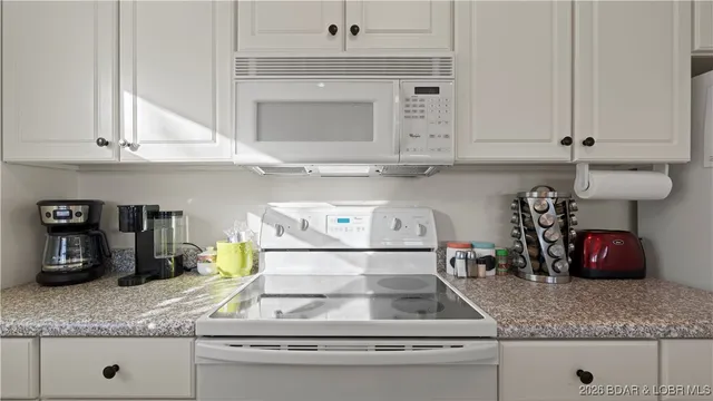 $425,000 | 344 Regatta Bay Drive, Unit 4D, Lake Ozark, MO 65049