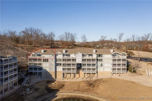 $425,000 | 344 Regatta Bay Drive, Unit 4D, Lake Ozark, MO 65049