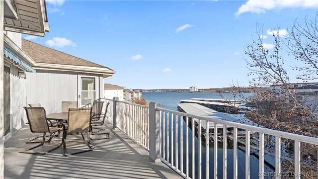 $425,000 | 344 Regatta Bay Drive, Unit 4D, Lake Ozark, MO 65049