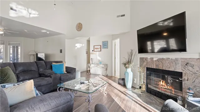 $425,000 | 344 Regatta Bay Drive, Unit 4D, Lake Ozark, MO 65049